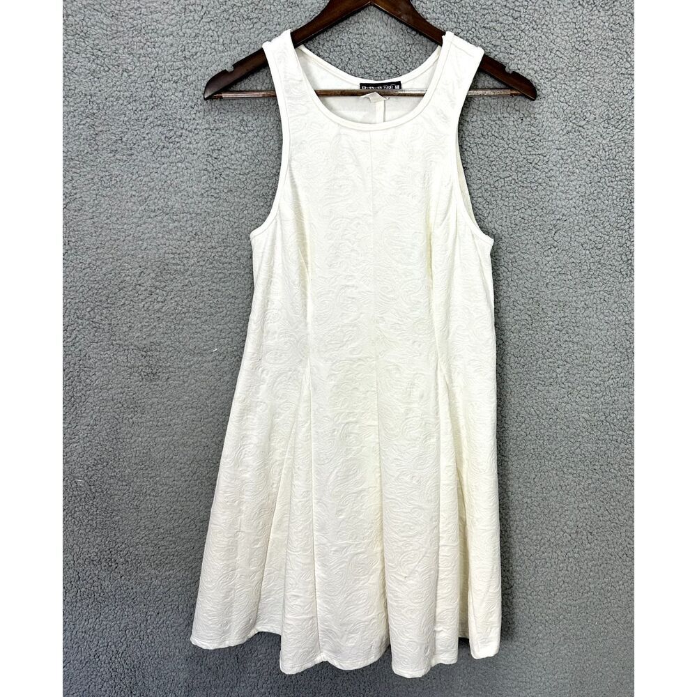 Paper Doll Skater Dress Womens XL White Paisley Jacquard Sleeveless Fit & Flare‎